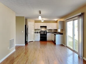 5490 Appaloosa Cir in Morrow, OH - Building Photo - Building Photo