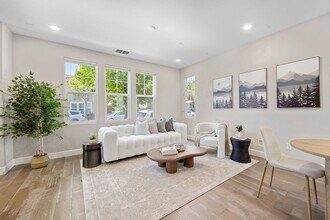 192 Montevina Way in Hayward, CA - Building Photo - Building Photo