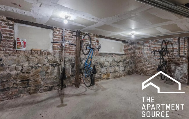 property at 1420 N Talman Ave