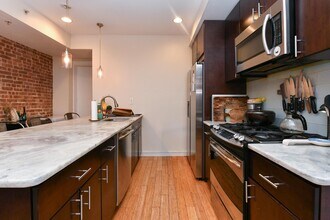 812 Washington St in Hoboken, NJ - Building Photo - Building Photo