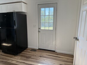 836 Miller Estates Rd in Smyrna, TN - Foto de edificio - Building Photo