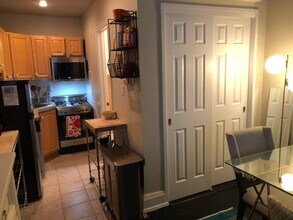 308 W 105th St-Unit -2A in New York, NY - Building Photo - Building Photo