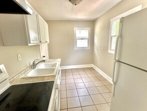 1008 N Sunset Ave in Rockford, IL - Building Photo - Building Photo