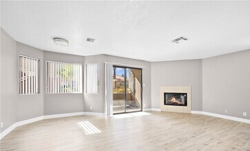 5002 S Rainbow Blvd in Las Vegas, NV - Building Photo - Building Photo