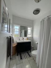 1332 14th St, Unit B in Santa Monica, CA - Foto de edificio - Building Photo