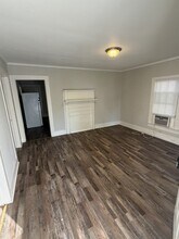 604 E Church St in Benson, NC - Foto de edificio - Building Photo