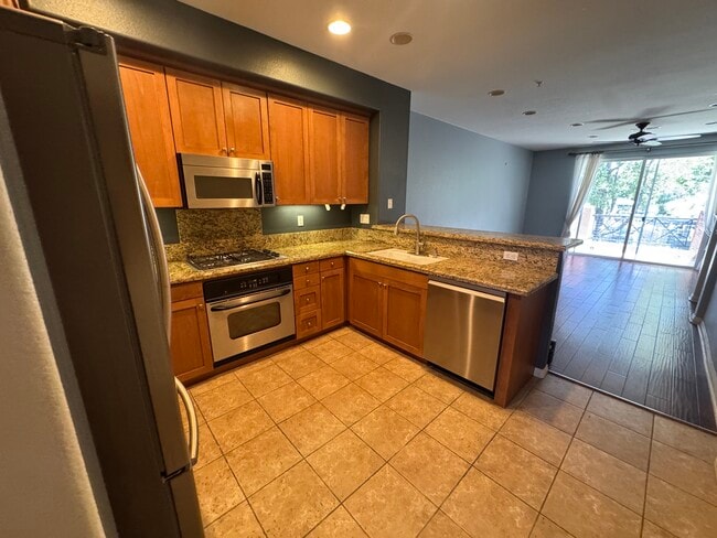property at 4671 Central Plaza