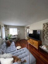 472 3rd St, Unit C in Laguna Beach, CA - Building Photo