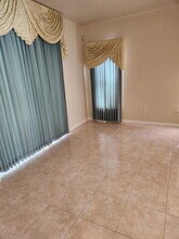 4020 8th Pl in Vero Beach, FL - Building Photo - Building Photo