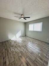 5745 S Southland Blvd in Tucson, AZ - Building Photo - Building Photo