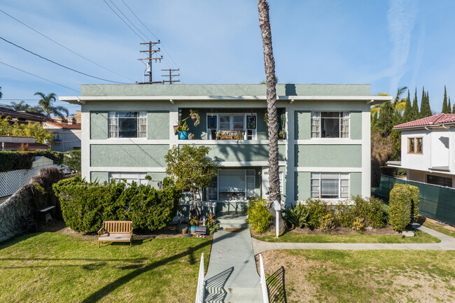 33 Kennebec Ave in Long Beach, CA - Building Photo - Building Photo