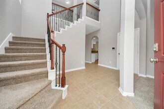7447 Oakwood Canyon Dr in Cypress, TX - Foto de edificio - Building Photo