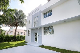 609 Espanola Way in Miami Beach, FL - Foto de edificio - Building Photo