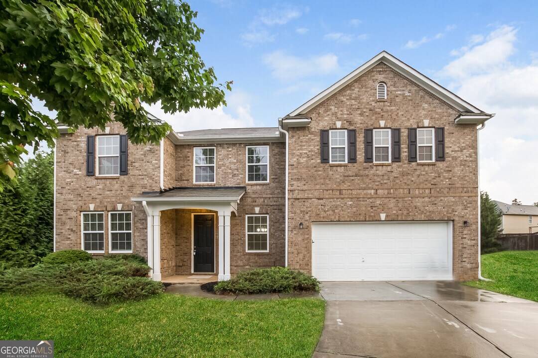1260 Sailwind Ct in Buford, GA - Building Photo