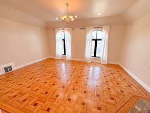 472 Ramsell St in San Francisco, CA - Building Photo - Building Photo