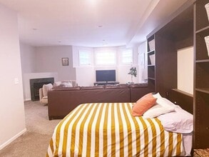 3759 N Clifton Ave, Unit 1 in Chicago, IL - Building Photo - Building Photo