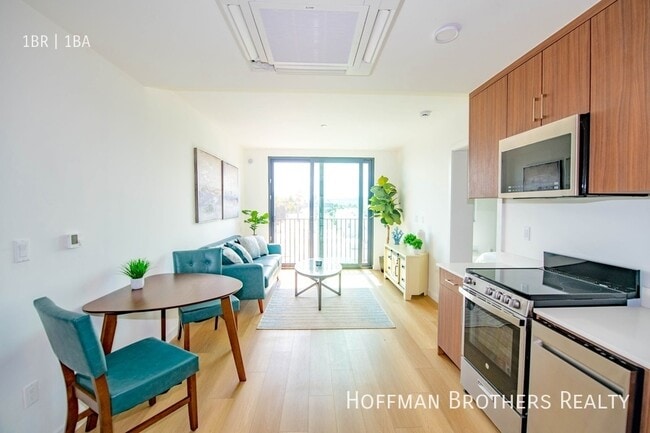 2853 West Blvd in Los Angeles, CA - Building Photo - Building Photo