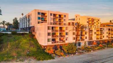 1140 E Ocean Blvd, Unit 235 in Long Beach, CA - Building Photo - Building Photo