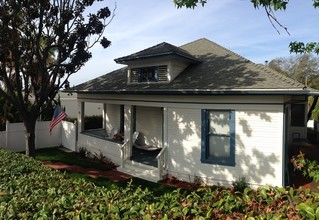 87 N Chestnut St in Ventura, CA - Building Photo - Building Photo