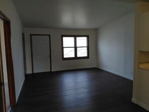 140-150 W 4th St in Auburn, KS - Building Photo - Building Photo