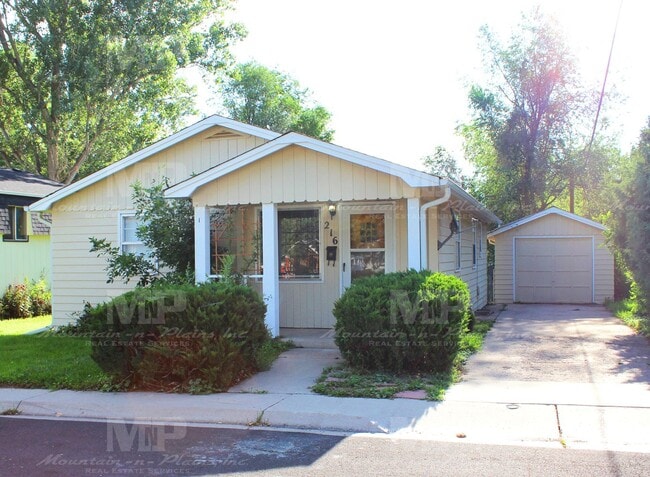 property at 216 Clover Ln