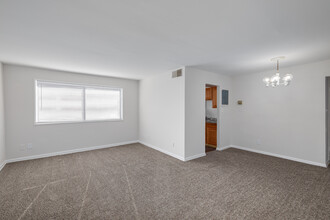 Parkway Apartments in Temple Hills, MD - Foto de edificio - Interior Photo