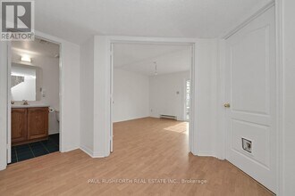 6138 Heritage Park Crescent in Ottawa, ON - Building Photo - Building Photo