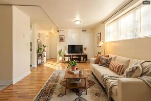 120 Bradlee St in Boston, MA - Building Photo