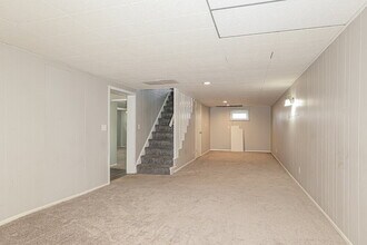 1635 Trotterway Dr in Florissant, MO - Building Photo - Building Photo