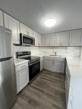 1421 SE 2nd St in Deerfield Beach, FL - Building Photo - Building Photo