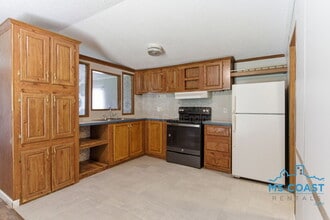 2076 Pine Hill Rd in Kiln, MS - Building Photo - Building Photo