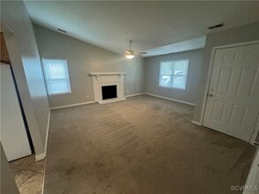 10112 Molly Ln in Glen Allen, VA - Building Photo - Building Photo
