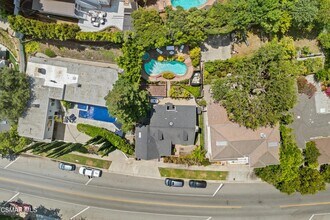 13324 Valley Vista Blvd in Los Angeles, CA - Building Photo - Building Photo