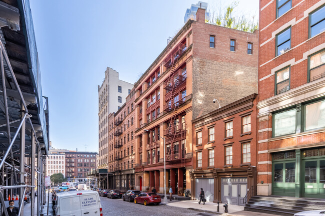 149 Franklin St in New York, NY - Building Photo - Building Photo