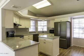 8115 W Columbine Dr in Peoria, AZ - Building Photo - Building Photo
