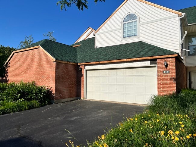 property at 115 Meadowbrook Ln