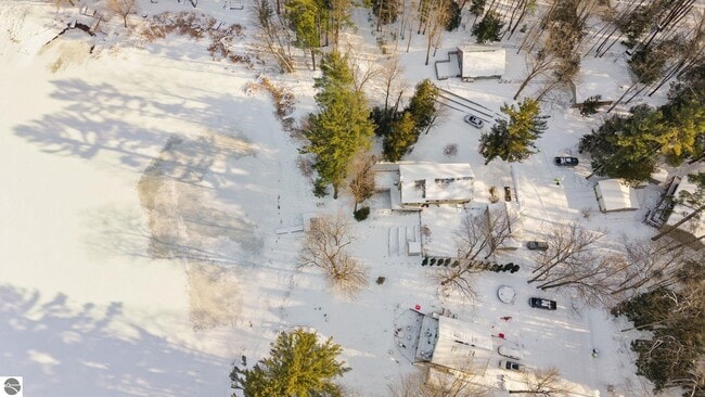 4365 S Vandervoight Dr in Traverse City, MI - Building Photo - Building Photo