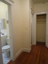 111 Park Dr, Unit 17 in Boston, MA - Building Photo - Building Photo