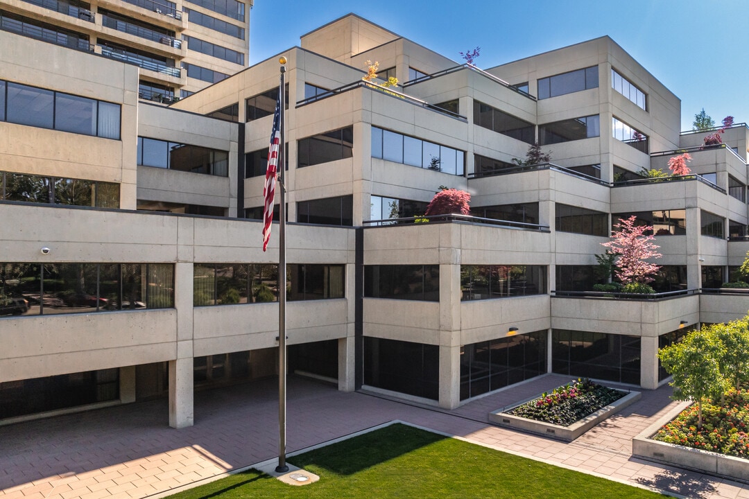 Governor's Plaza Condominium in Salt Lake City, UT - Building Photo