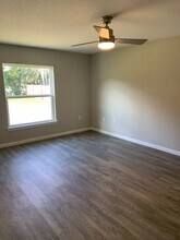 18 White Hurst Ln in Palm Coast, FL - Building Photo - Building Photo