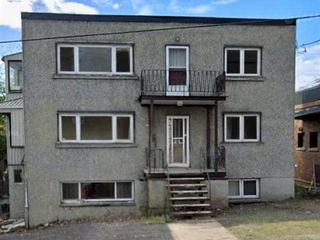 property at 8 Rue Bériault