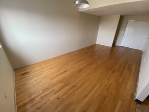 4 Leeds St, Unit 3 in Boston, MA - Foto de edificio - Building Photo
