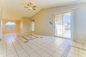 1744 E Erie St in Gilbert, AZ - Building Photo - Building Photo