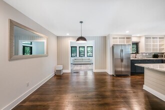 532 N College St in Wake Forest, NC - Building Photo - Building Photo