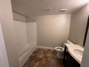 2153 Jasper Bluff St, Unit 203 in Las Vegas, NV - Building Photo - Building Photo