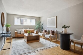 75 N Emerson St, Unit 104 in Denver, CO - Building Photo - Building Photo