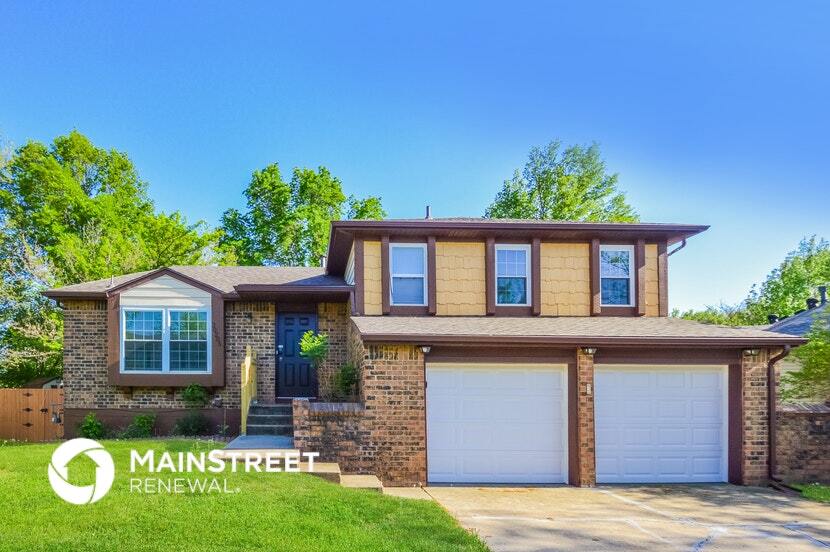 20205 E 16 St N in Independence, MO - Building Photo