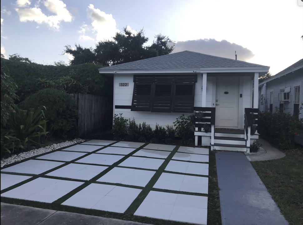 322 S L St in Lake Worth, FL - Building Photo