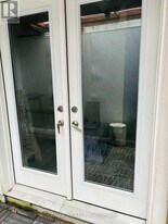 74 Church St S in Richmond Hill, ON - Building Photo