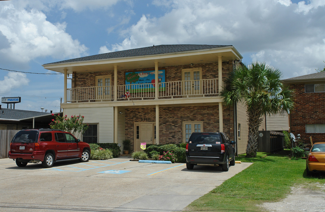 3117 Lake Villa Dr in Metairie, LA - Building Photo